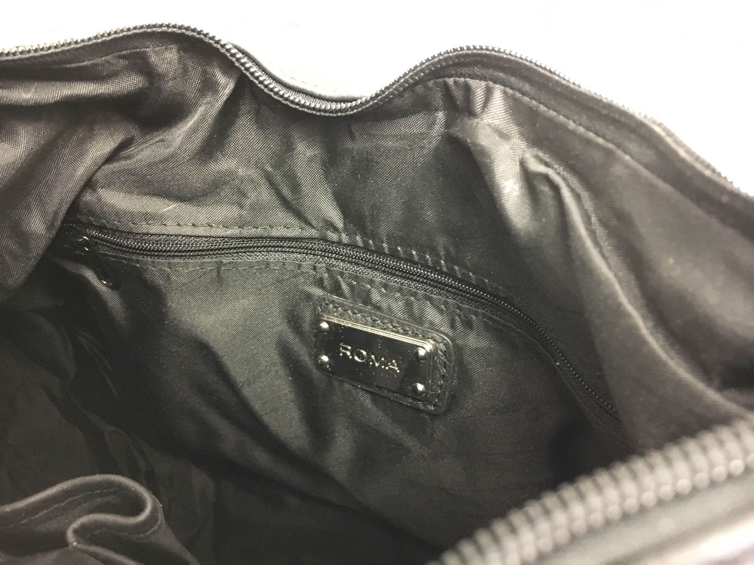 Leather Ambidextrous CCW Purse - Locking Zipper Compartment – ccwbags.com